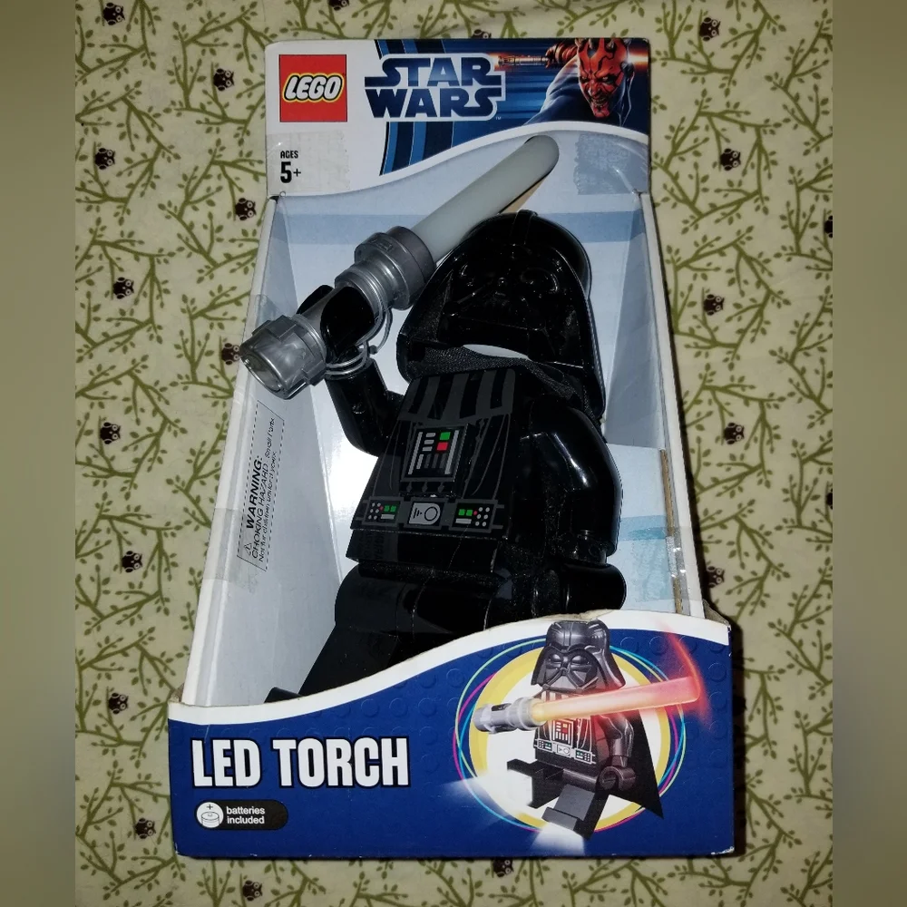 LEGO Star Wars Darth Vader LED Torch Flashlight Red Light Saber Collectable